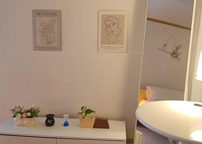 The Moment Apartment *