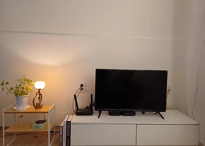 Apartment The Moment